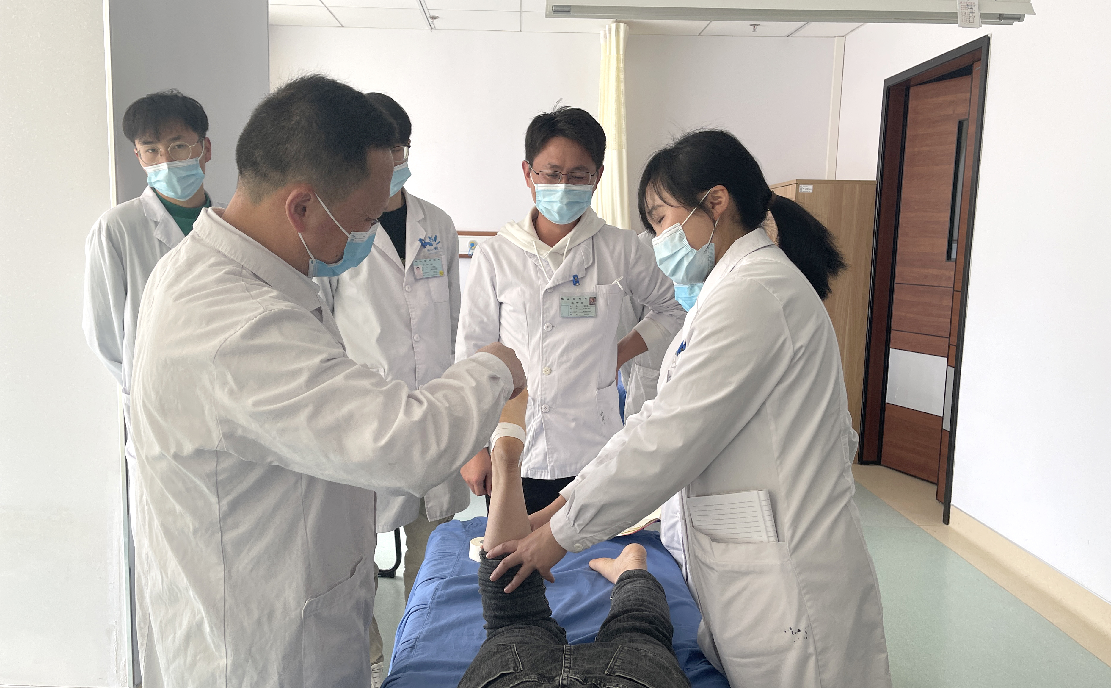 省級(jí)康復(fù)專家到我院開(kāi)展坐診及康復(fù)沙龍圓滿結(jié)束