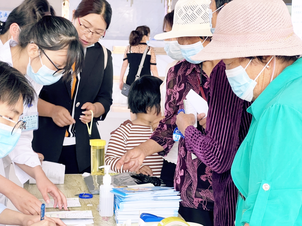 【保山安利醫(yī)院】6.6全國愛眼日，我院眼科開展眼健康系列惠民活動！