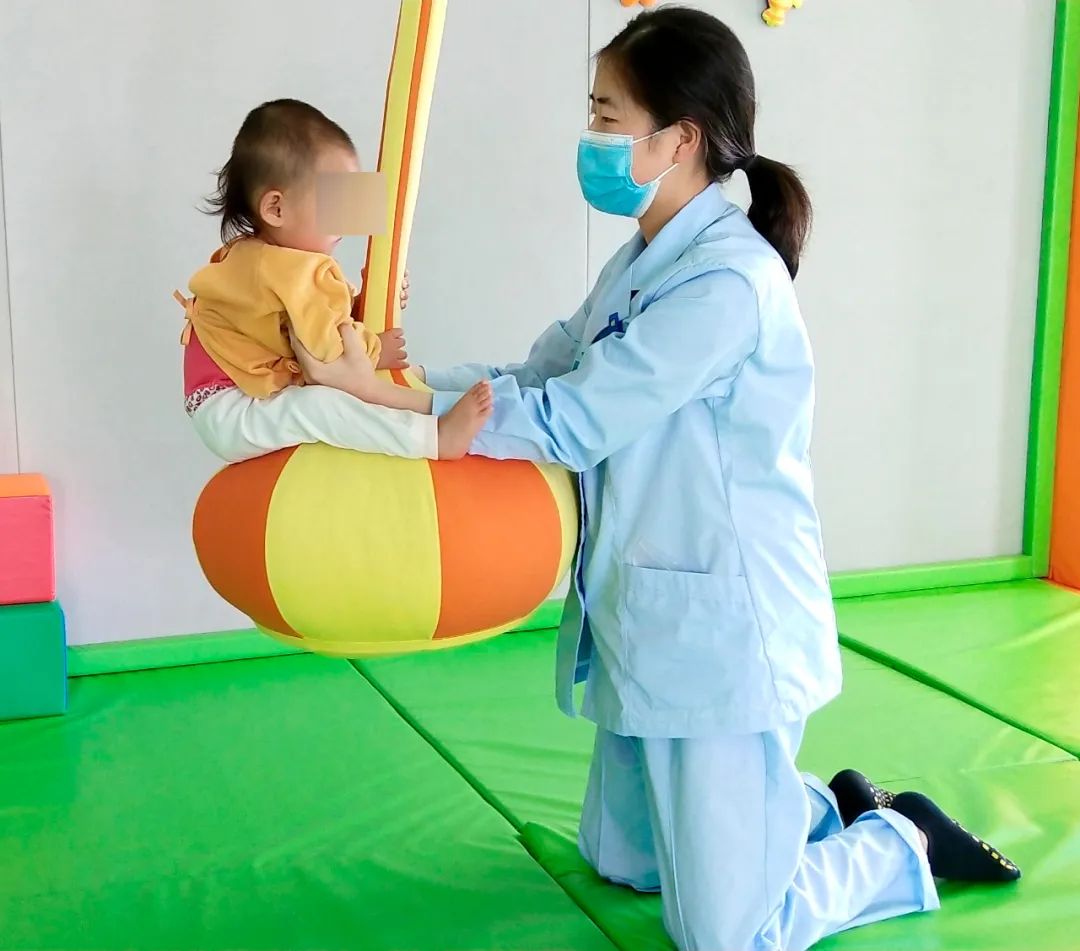 【保山安利醫(yī)院】4個(gè)月齡“高危兒”的蛻變，傾聽(tīng)患兒媽媽的自述！